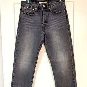 Levi’s Wedgie Straight - Washed Black